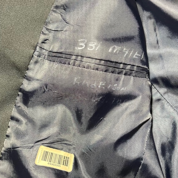 Chaps Ralph Lauren Tuxedo Coat. Single Breast 2 Button. Satin Lapels. 43L” Black - Picture 4 of 8